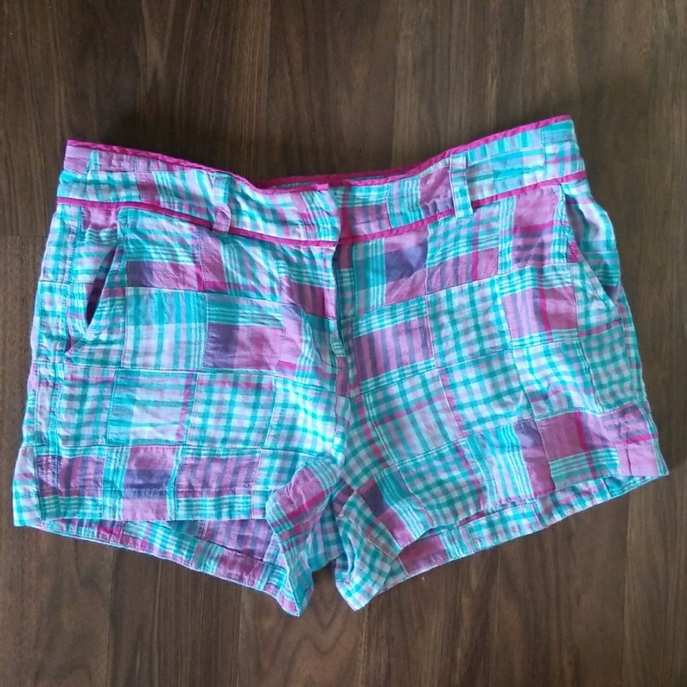 Vineyard Vines shorts